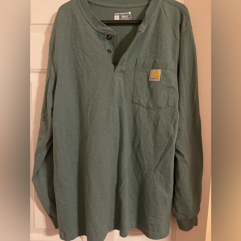 Men’s Carhartt shirt